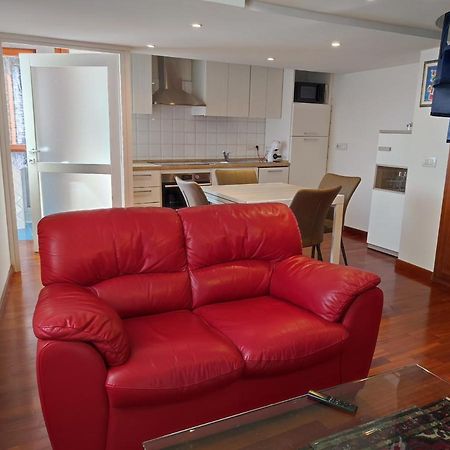 Marina Apartment City Centre Cagliari Bagian luar foto