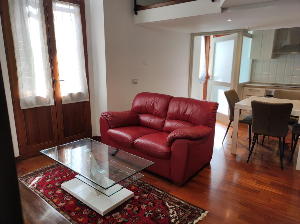 Marina Apartment City Centre Cagliari Bagian luar foto