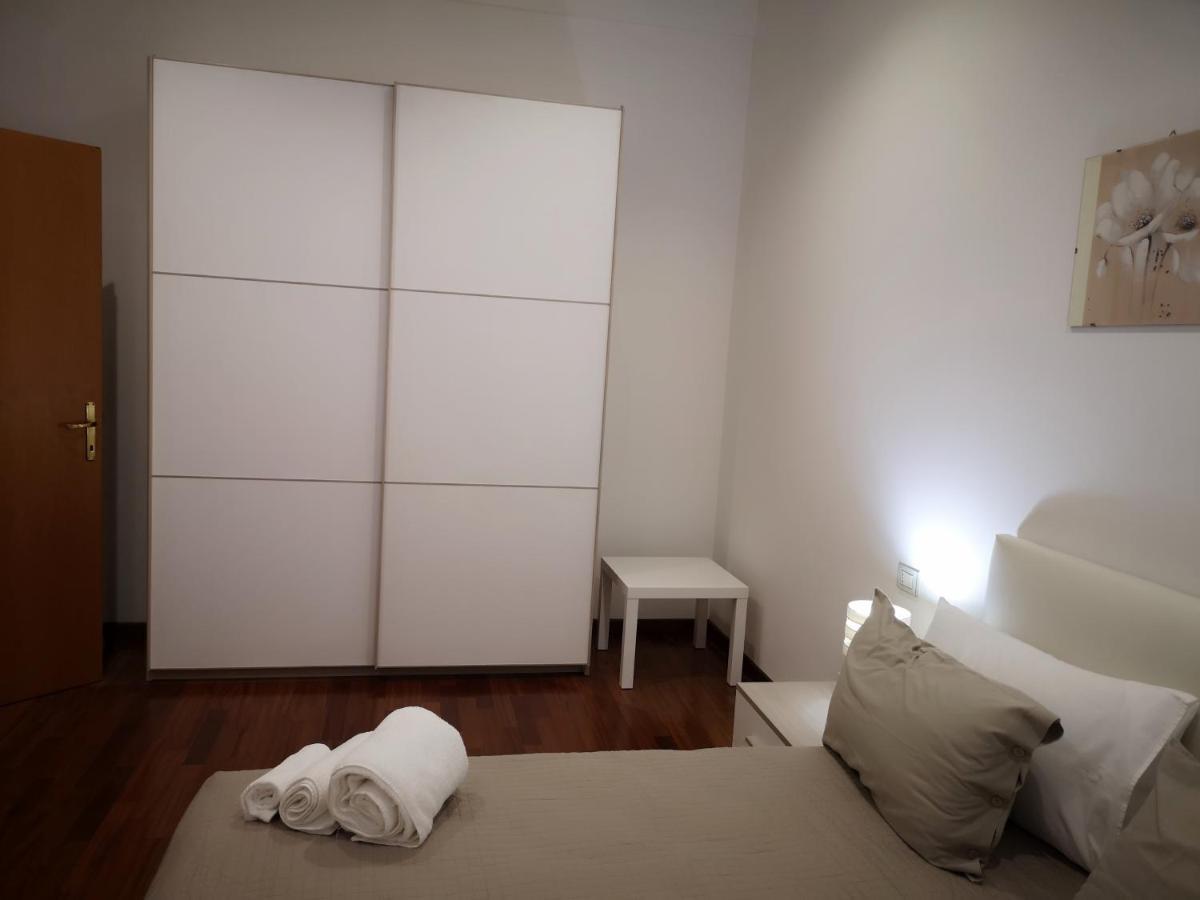 Marina Apartment City Centre Cagliari Bagian luar foto