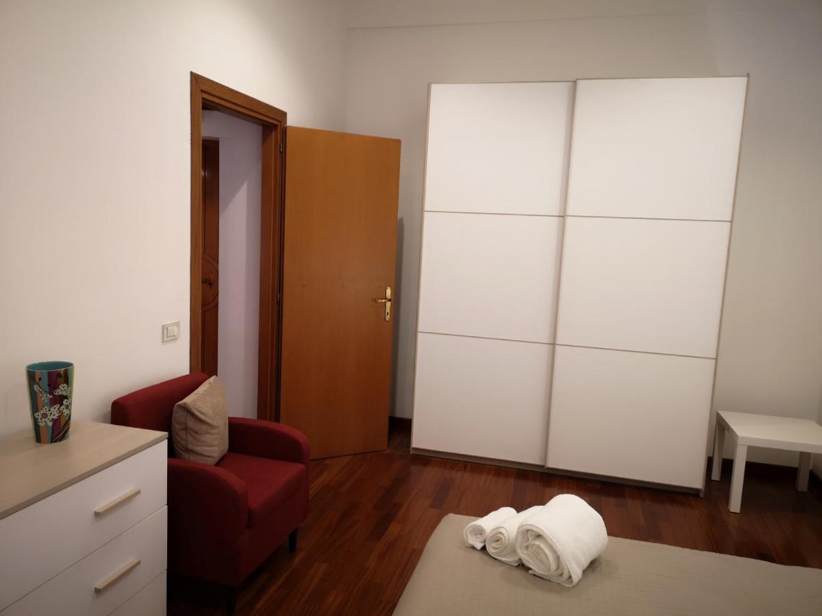 Marina Apartment City Centre Cagliari Bagian luar foto