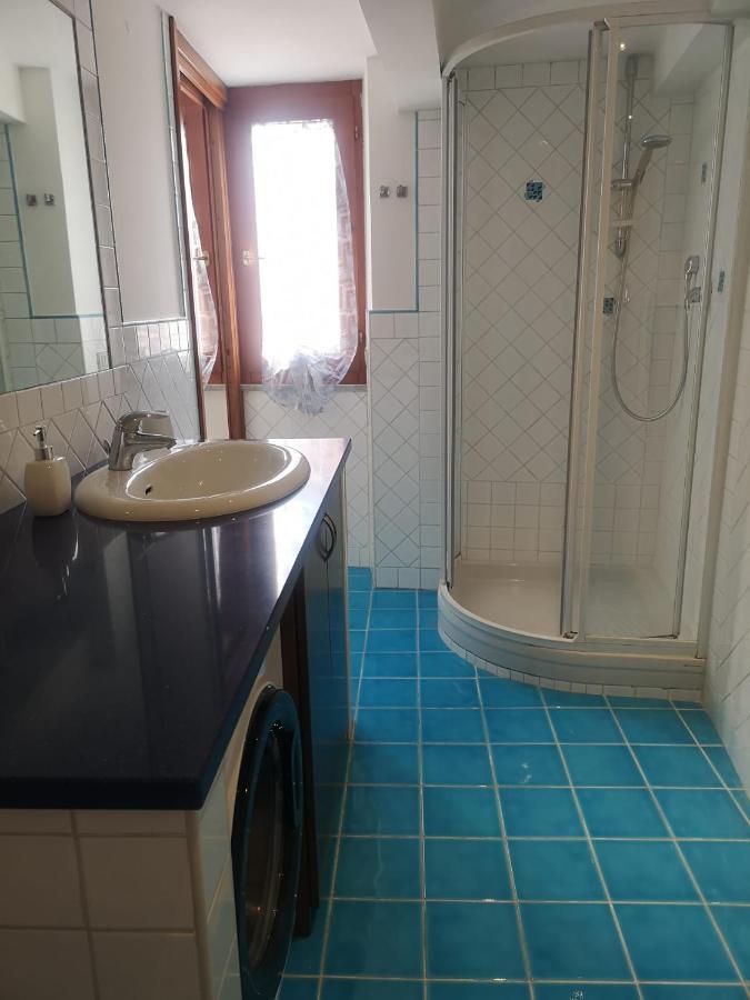 Marina Apartment City Centre Cagliari Bagian luar foto